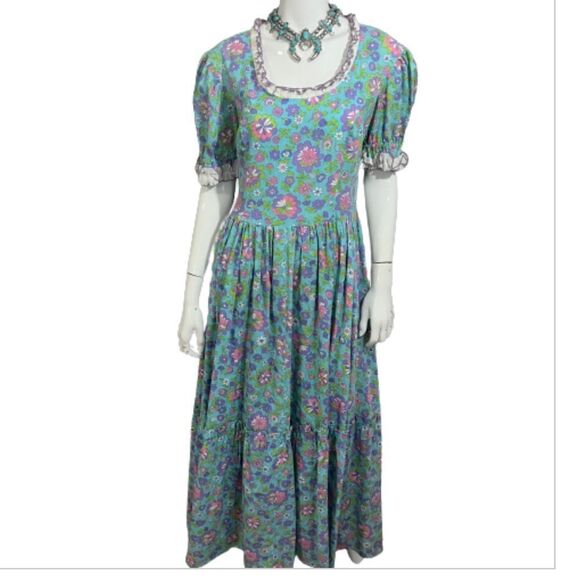 ‎RARE 70's cottagecore hand made blue floral dress - M - Picture 2 of 13